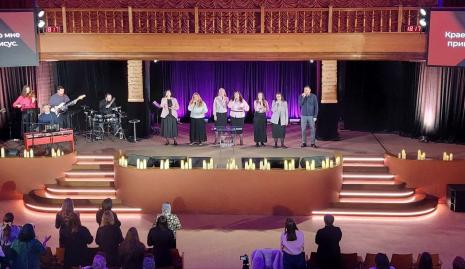 «Прославлю Тебя в шторм». В «Благодати» г. Минска прошел женский вечер хвалы